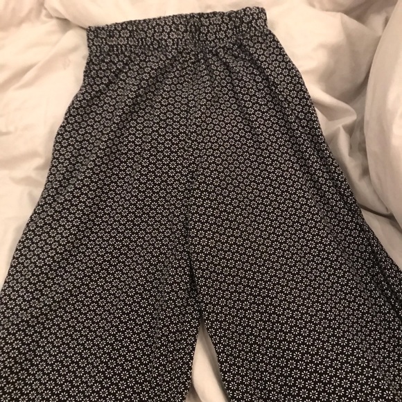 Flower pants - Picture 3 of 4